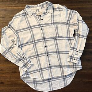 Universal Thread White & Grey Windowpane Plaid Button Front Collared Shirt Small